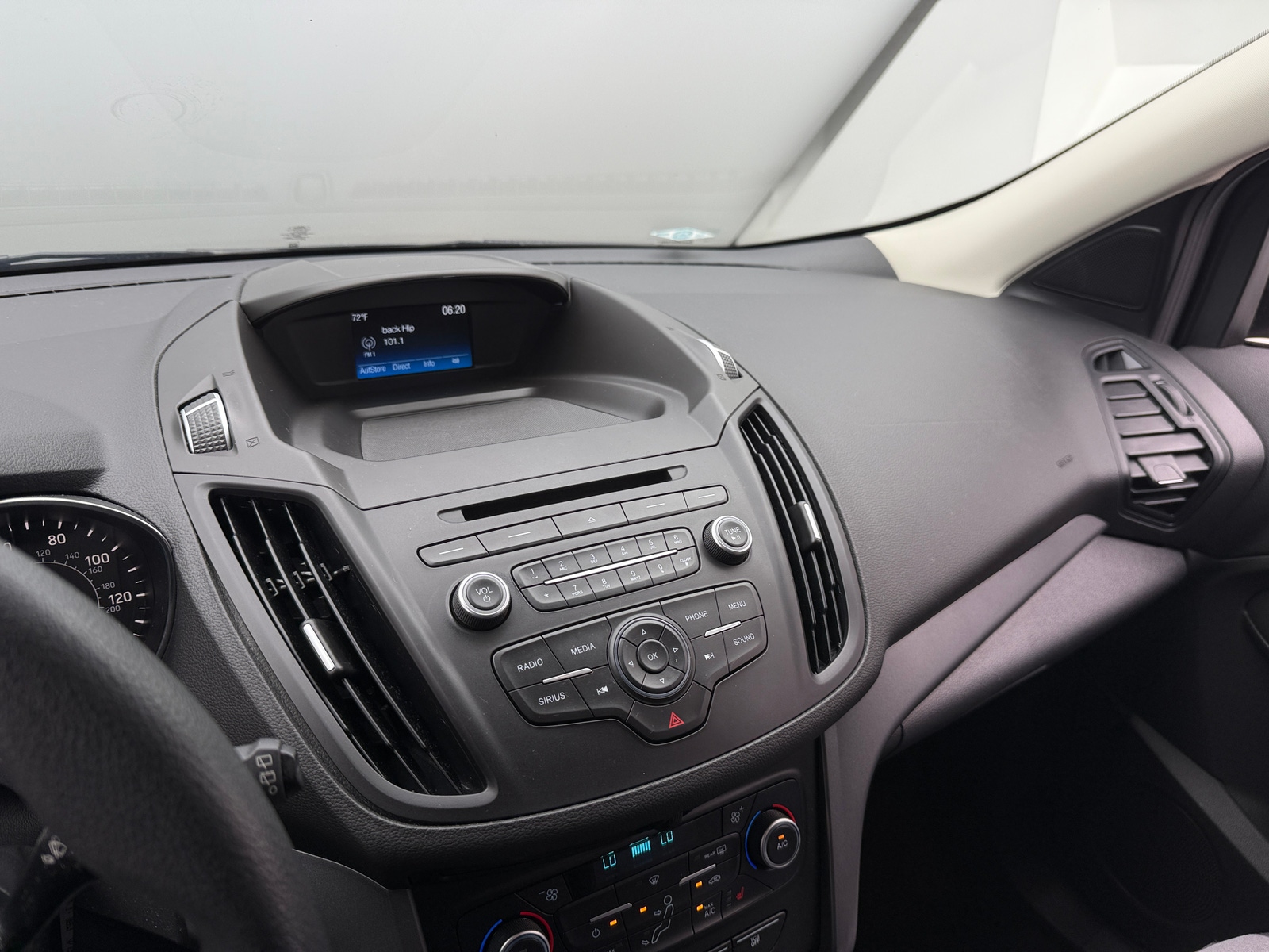Thumbnail: 2018 Ford Escape - 4