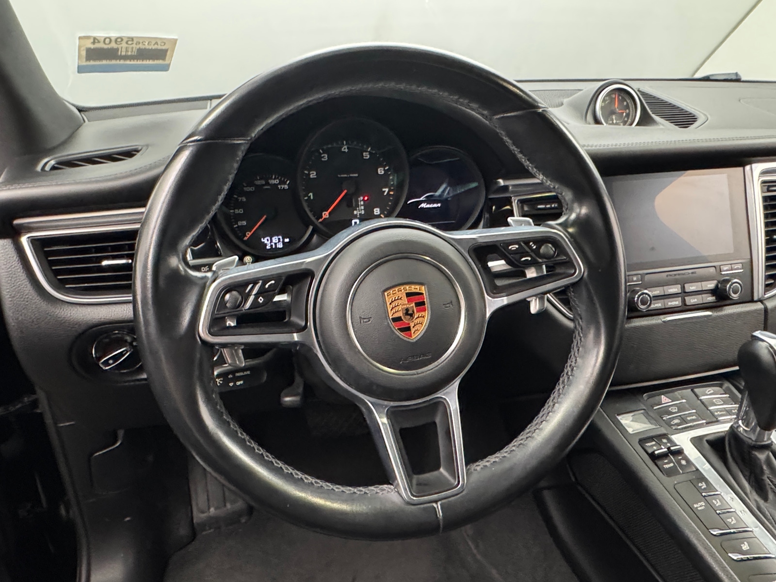 Thumbnail: 2018 Porsche Macan - 4