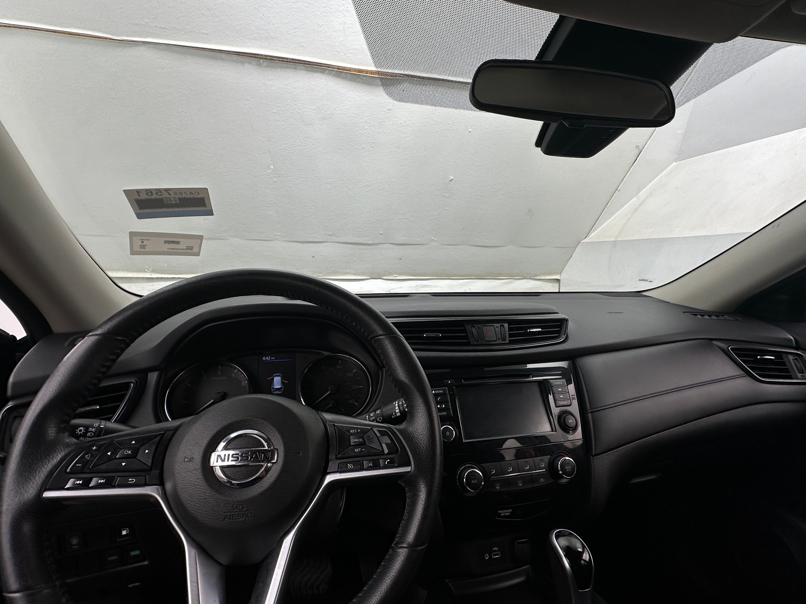 Thumbnail: 2019 Nissan Rogue - 3