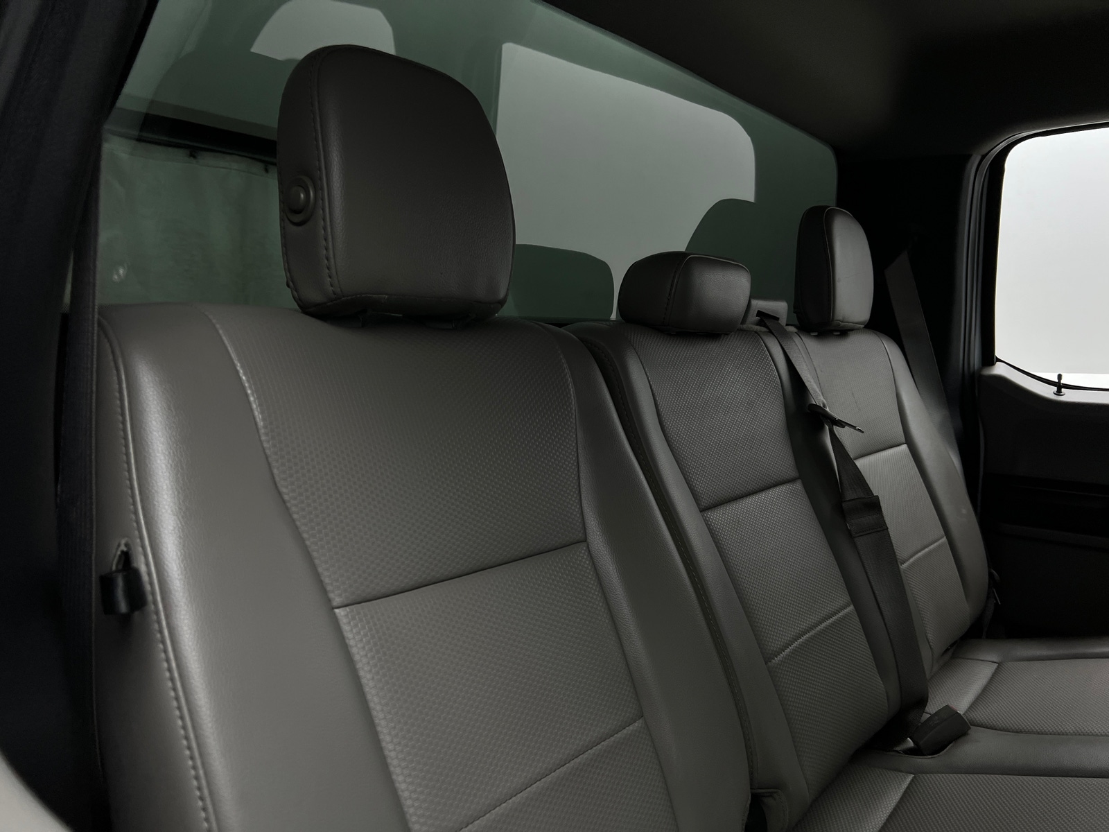 Thumbnail: 2019 Ford Econoline - 6