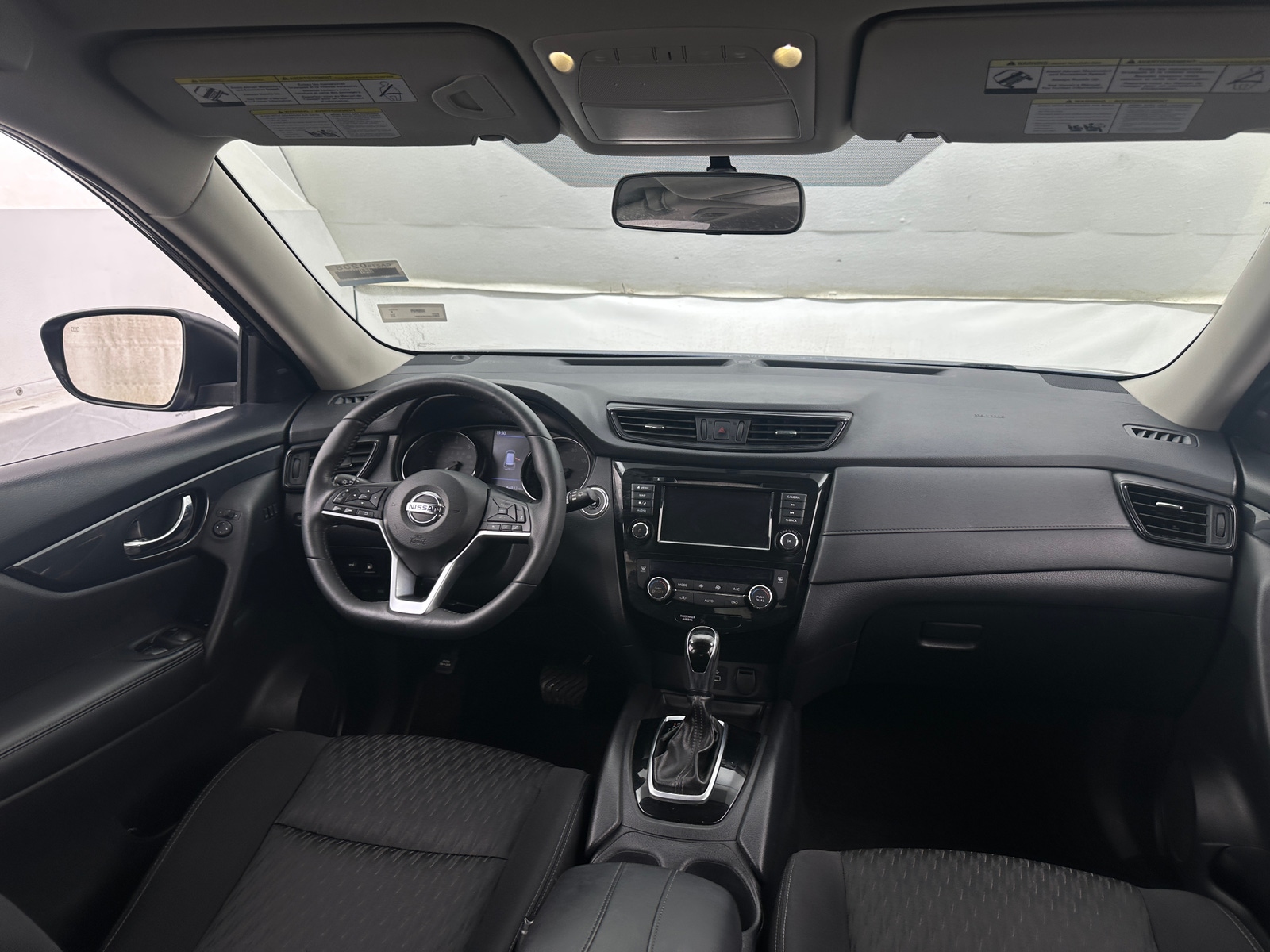 Thumbnail: 2018 Nissan Rogue - 3