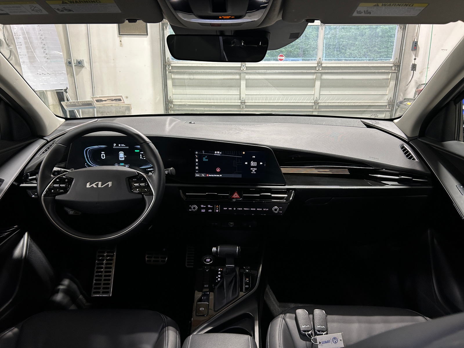 Thumbnail: 2024 Kia Niro - 3