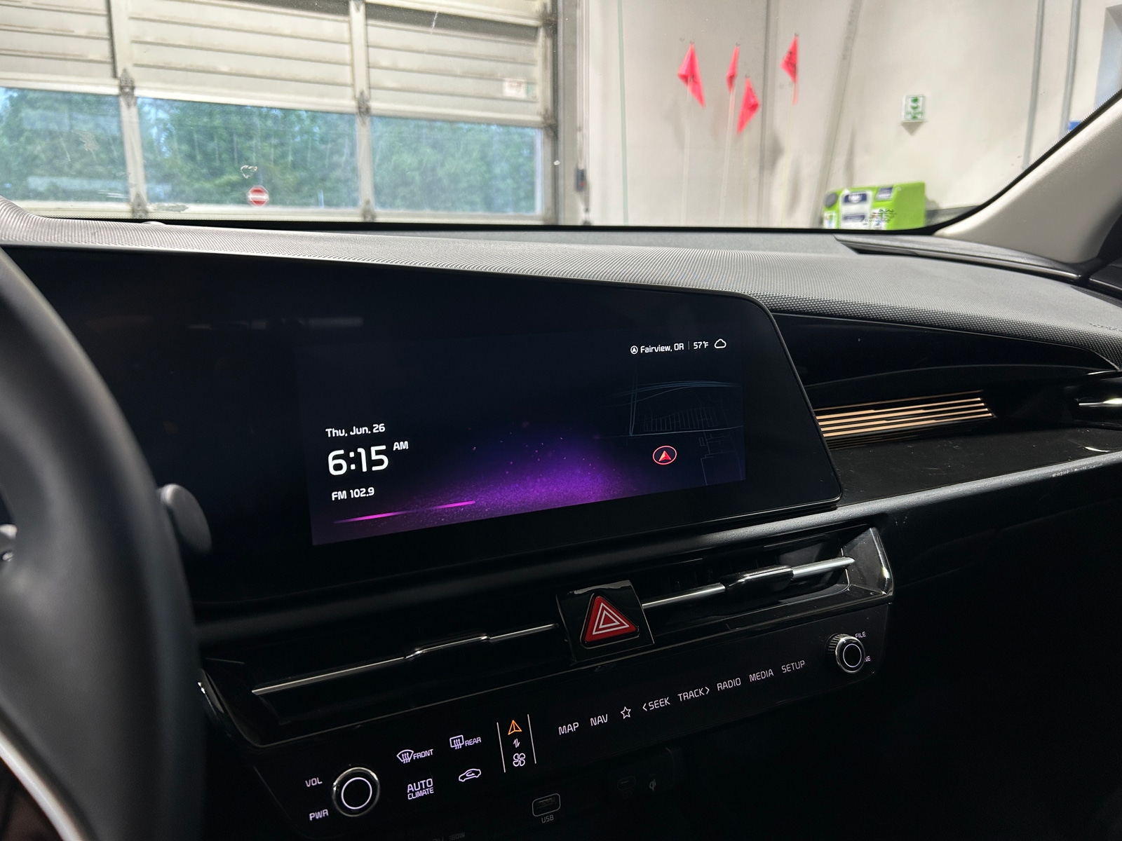 Thumbnail: 2024 Kia Niro - 4