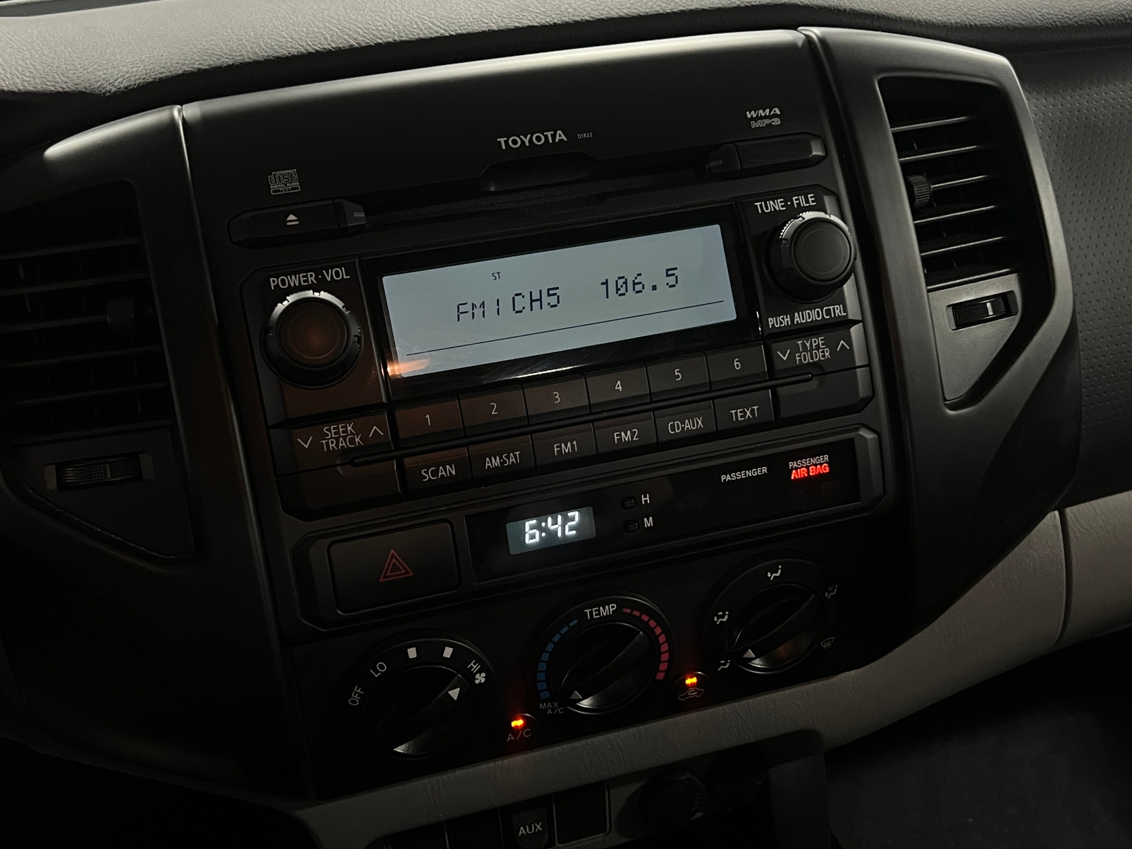 Thumbnail: 2012 Toyota Tacoma - 4