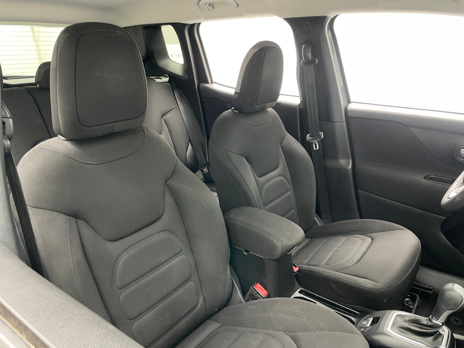 Thumbnail: 2018 Jeep Renegade - 2