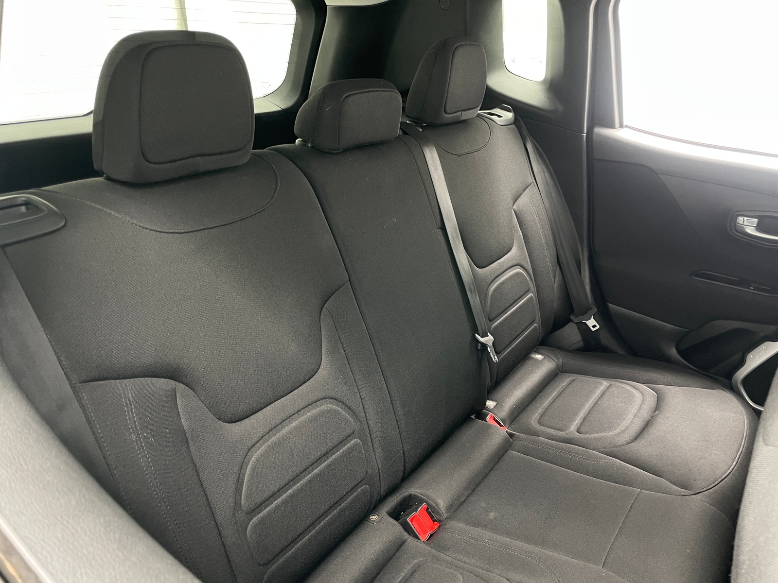 Thumbnail: 2018 Jeep Renegade - 6