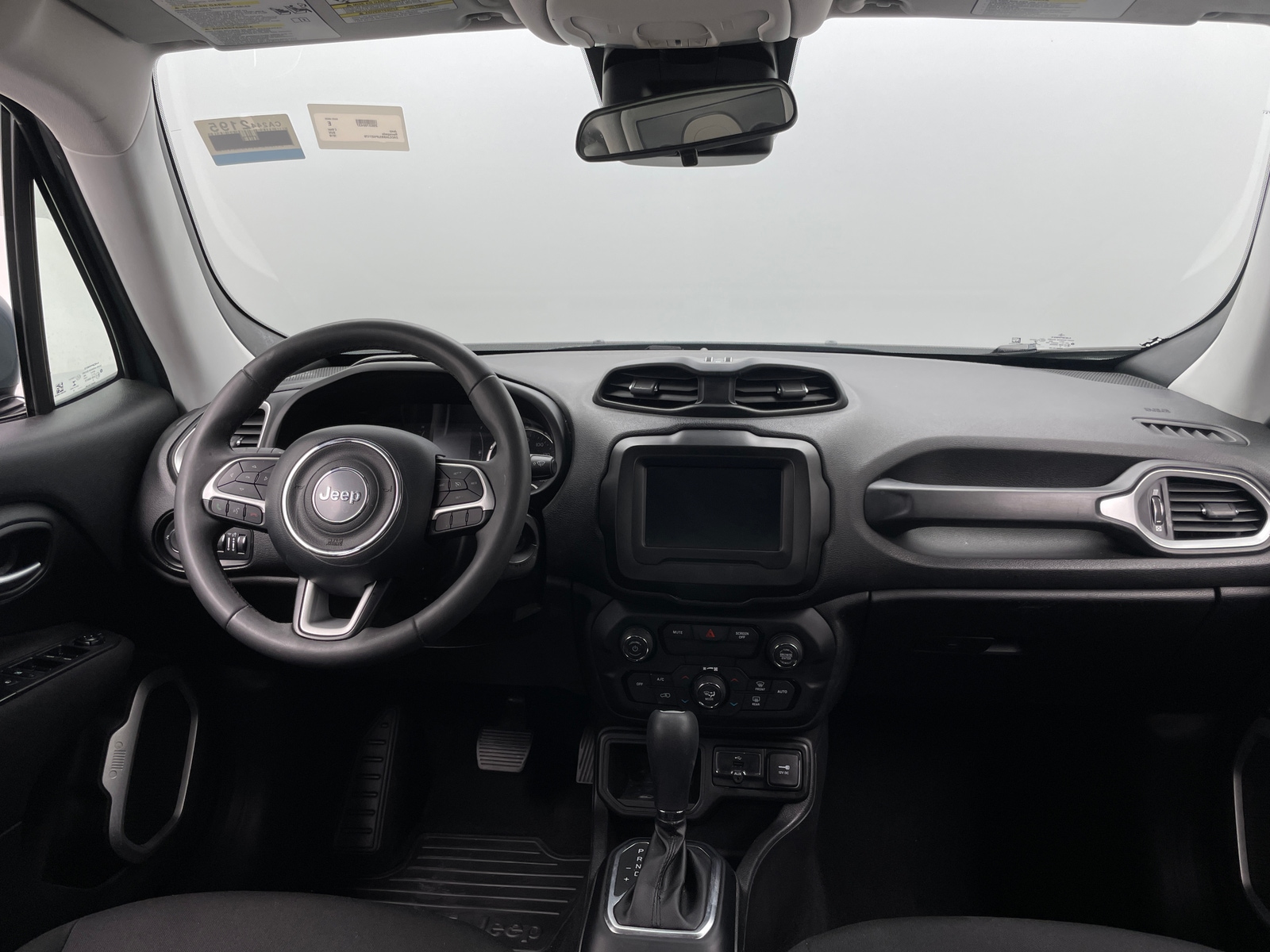 Thumbnail: 2018 Jeep Renegade - 3