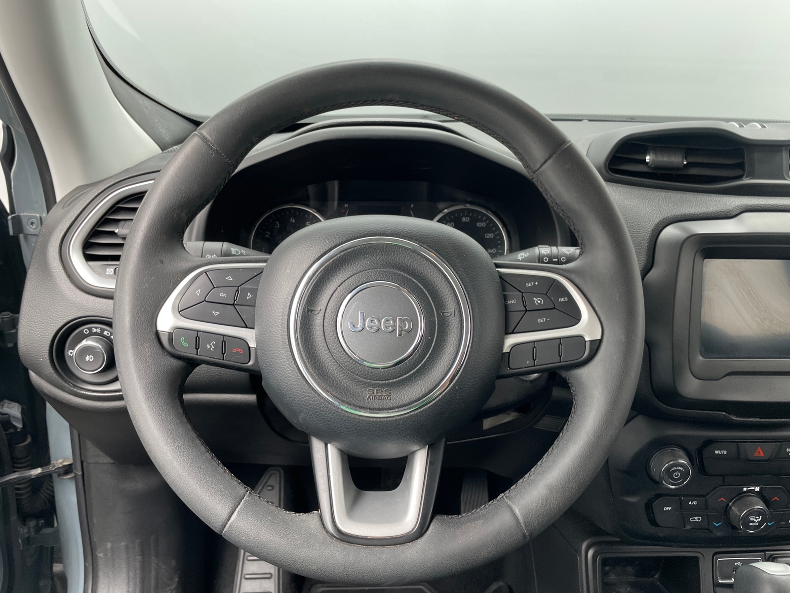 Thumbnail: 2018 Jeep Renegade - 5