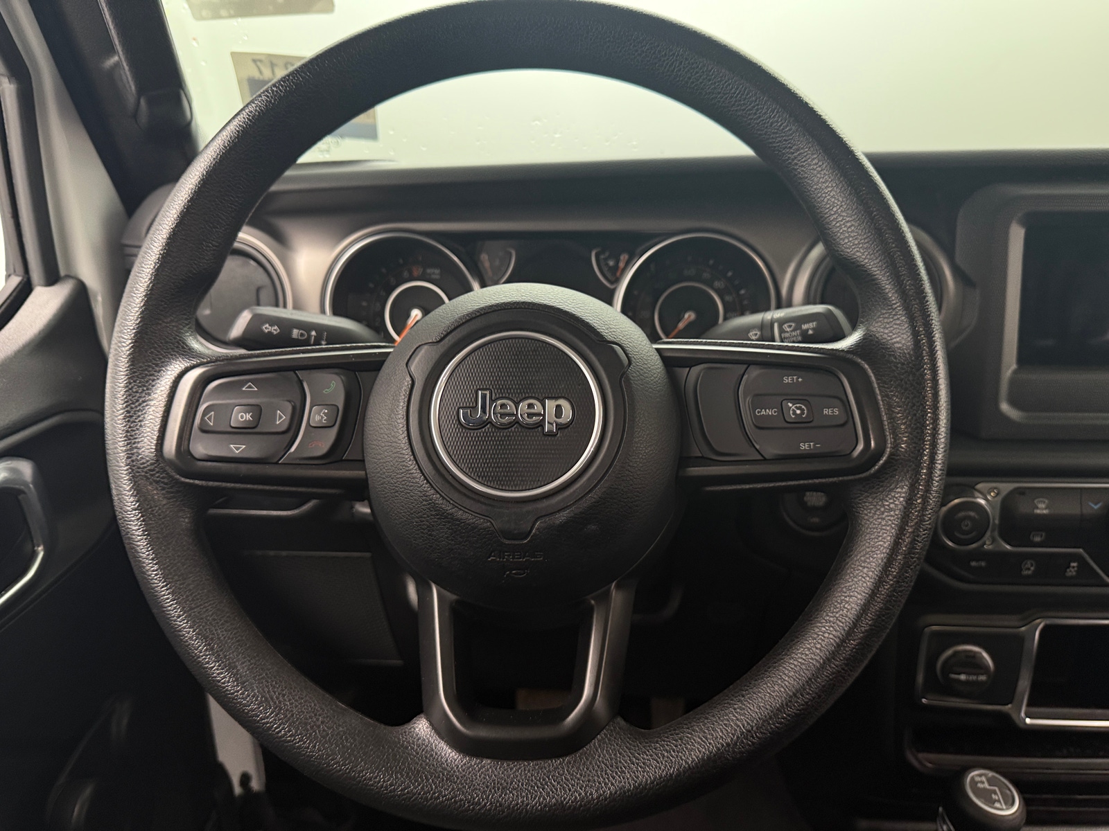 Thumbnail: 2022 Jeep Gladiator - 5