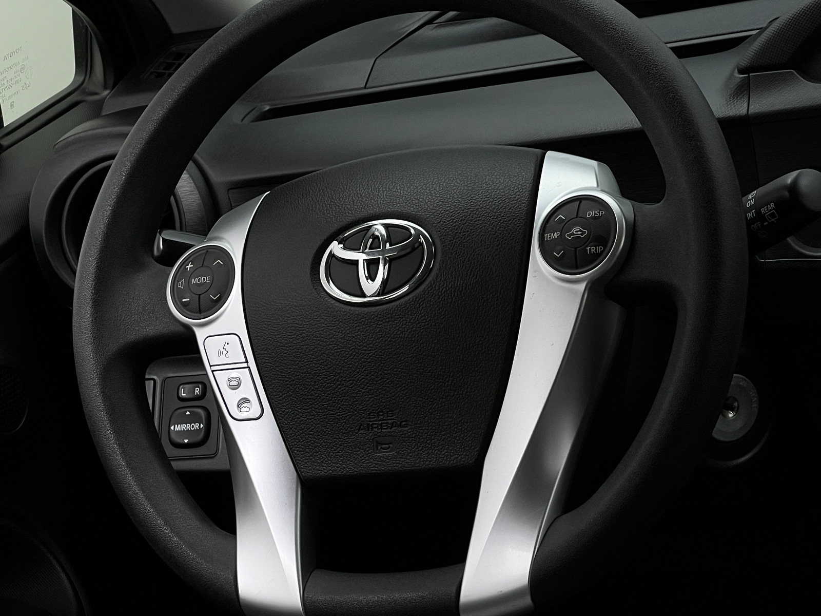 Thumbnail: 2017 Toyota Prius c - 5