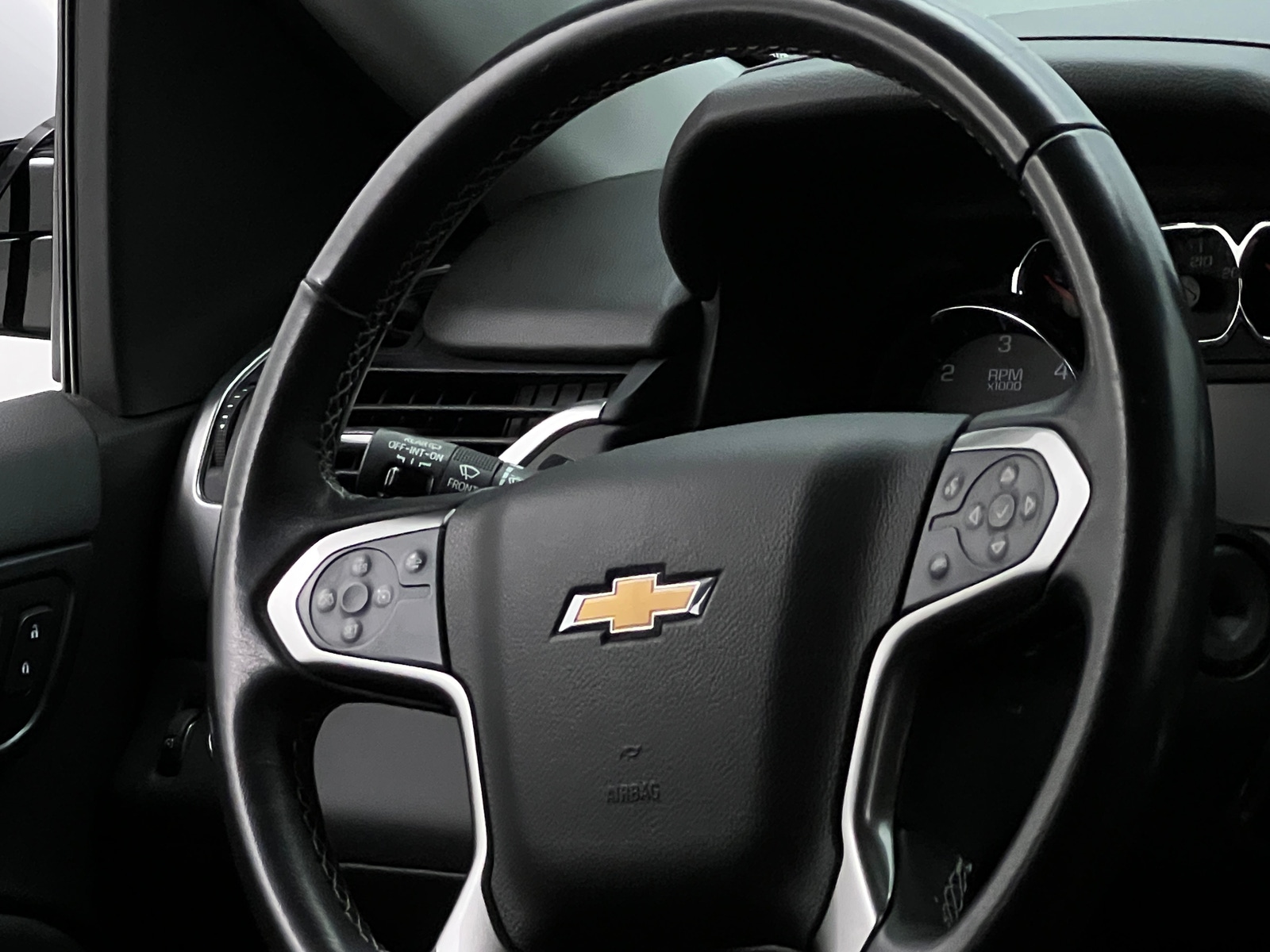 Thumbnail: 2020 Chevrolet Suburban - 5