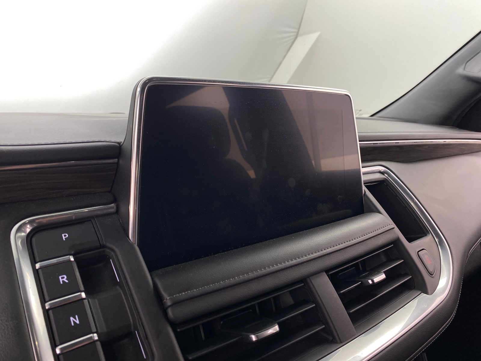 Thumbnail: 2021 Chevrolet Tahoe - 4