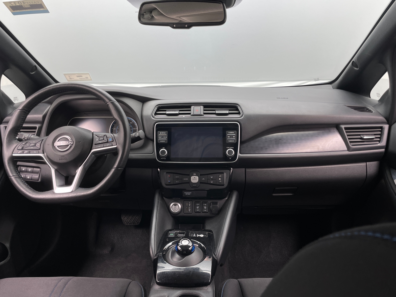 Thumbnail: 2023 Nissan Leaf - 3