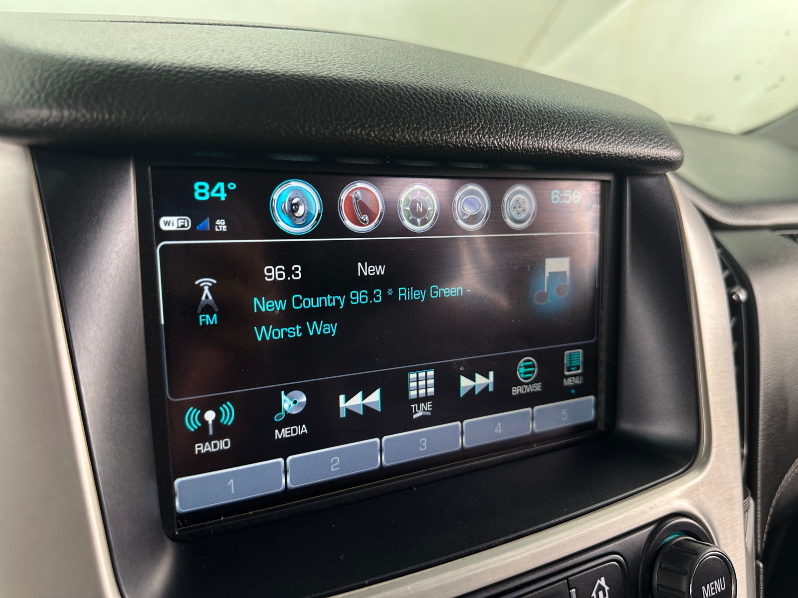 Thumbnail: 2020 GMC Yukon XL - 3