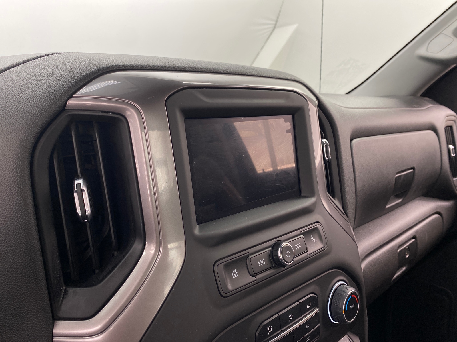 Thumbnail: 2024 Chevrolet Silverado 1500 - 3
