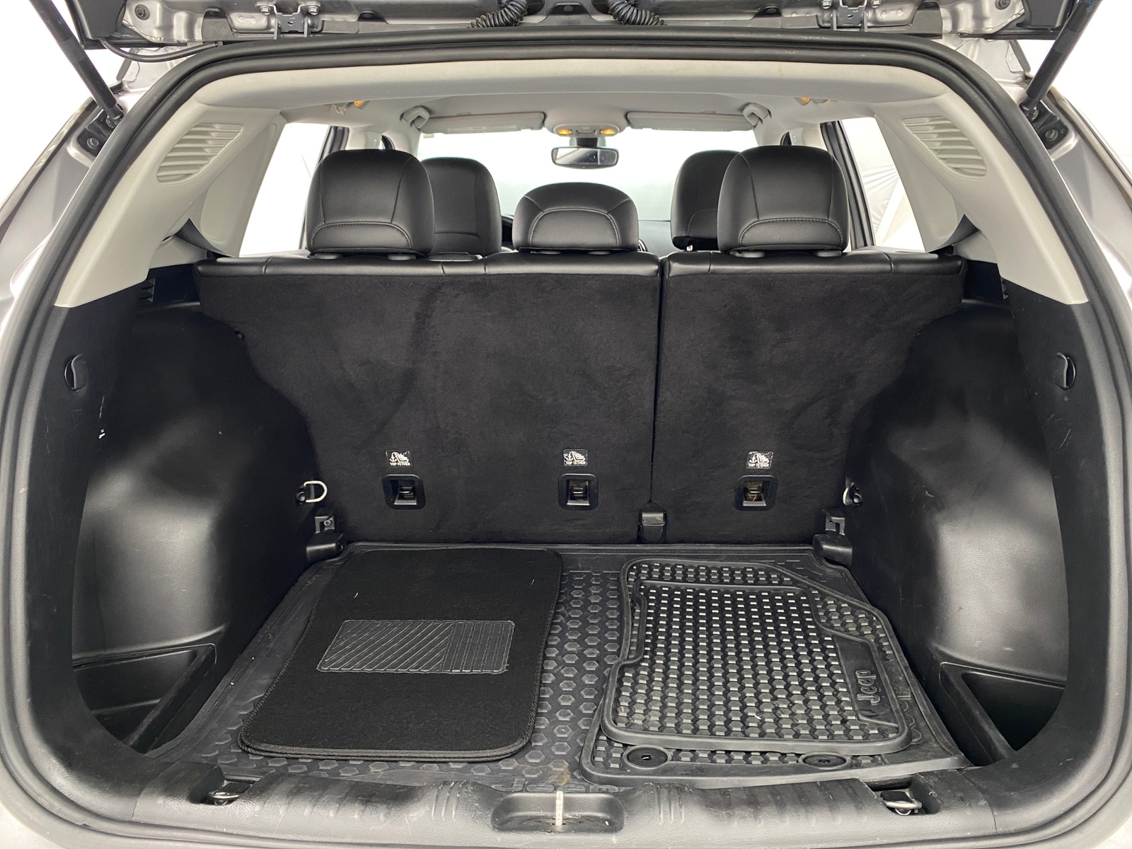 Thumbnail: 2018 Jeep Compass - 7