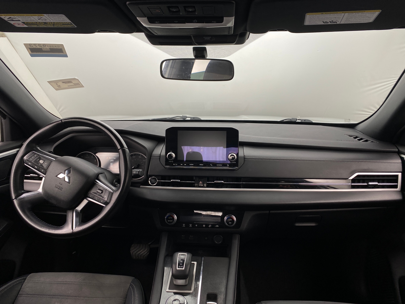 Thumbnail: 2022 Mitsubishi Outlander - 3