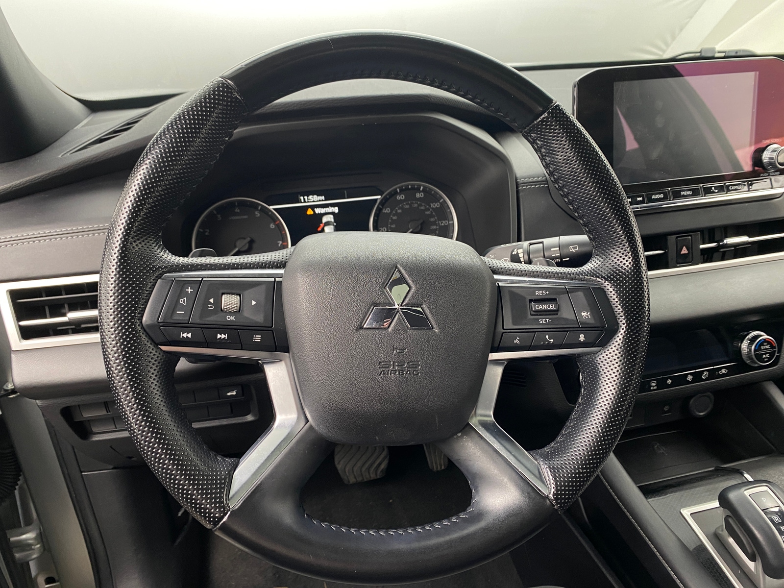 Thumbnail: 2022 Mitsubishi Outlander - 5