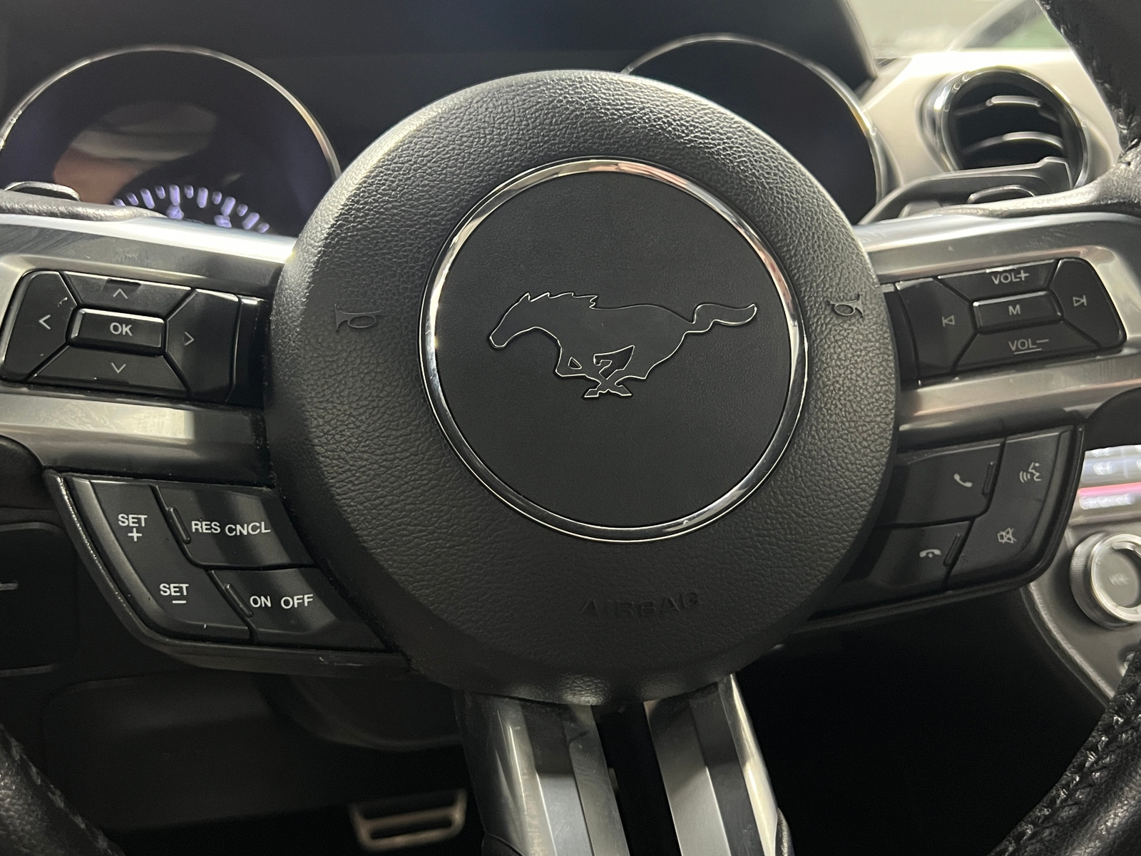 Thumbnail: 2015 Ford Mustang - 3