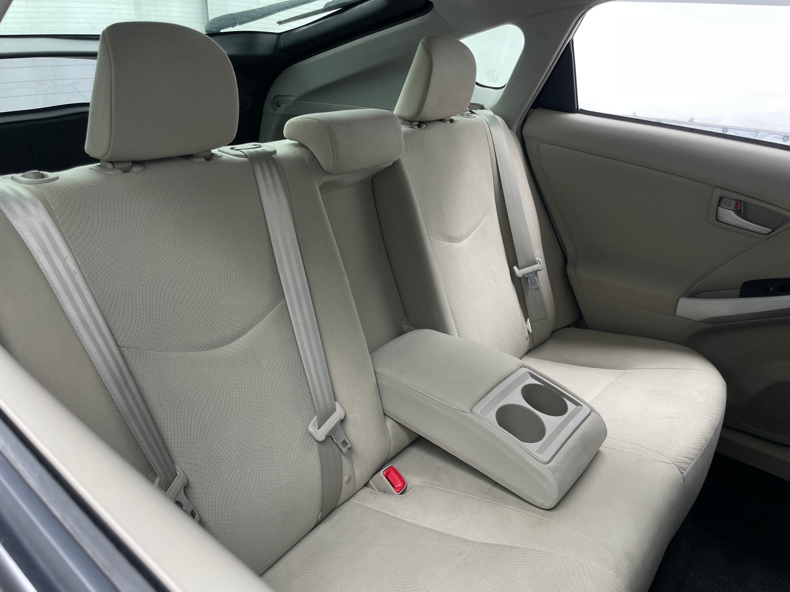 Thumbnail: 2012 Toyota Prius - 6