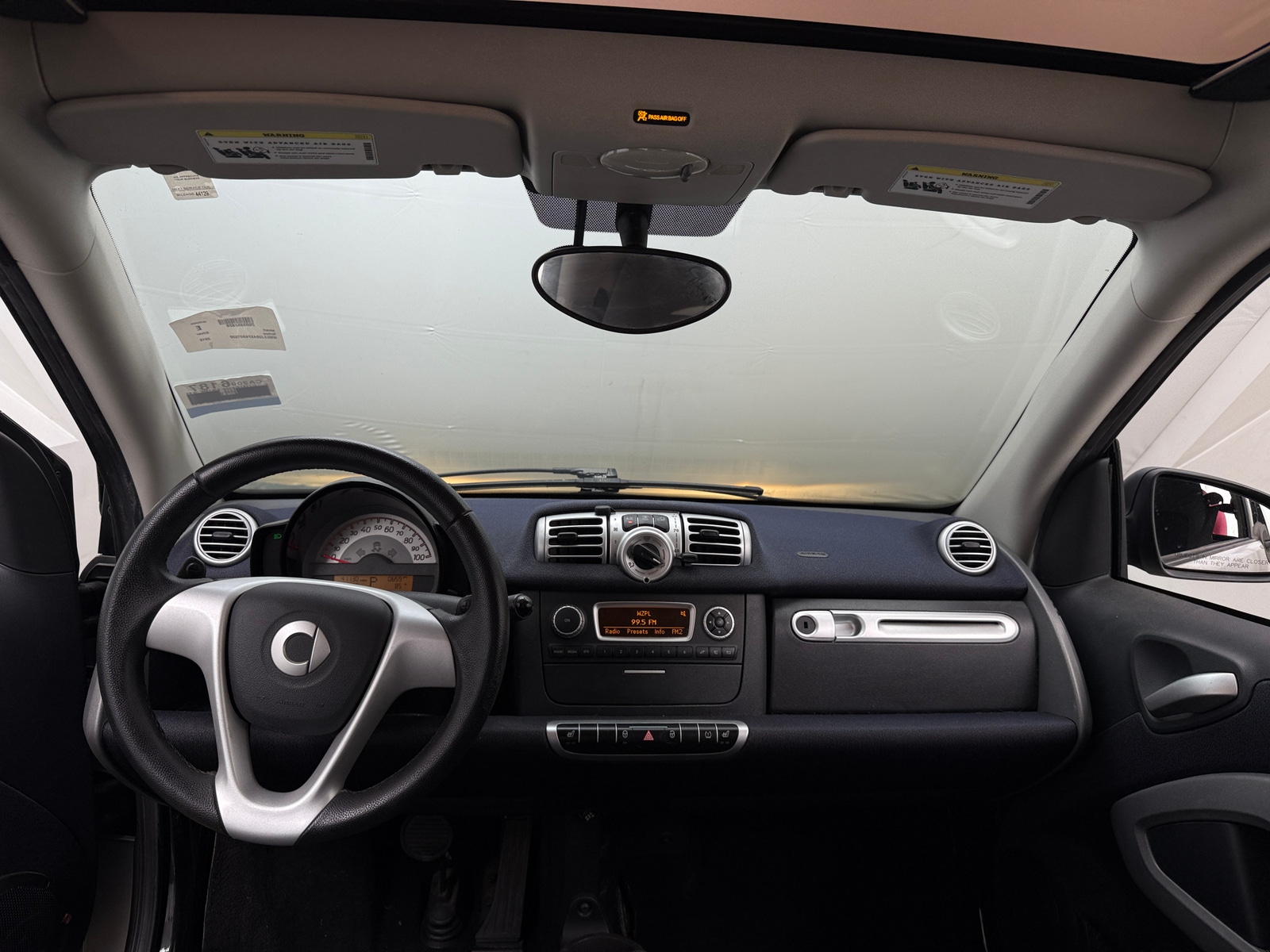 Thumbnail: 2015 smart fortwo - 3