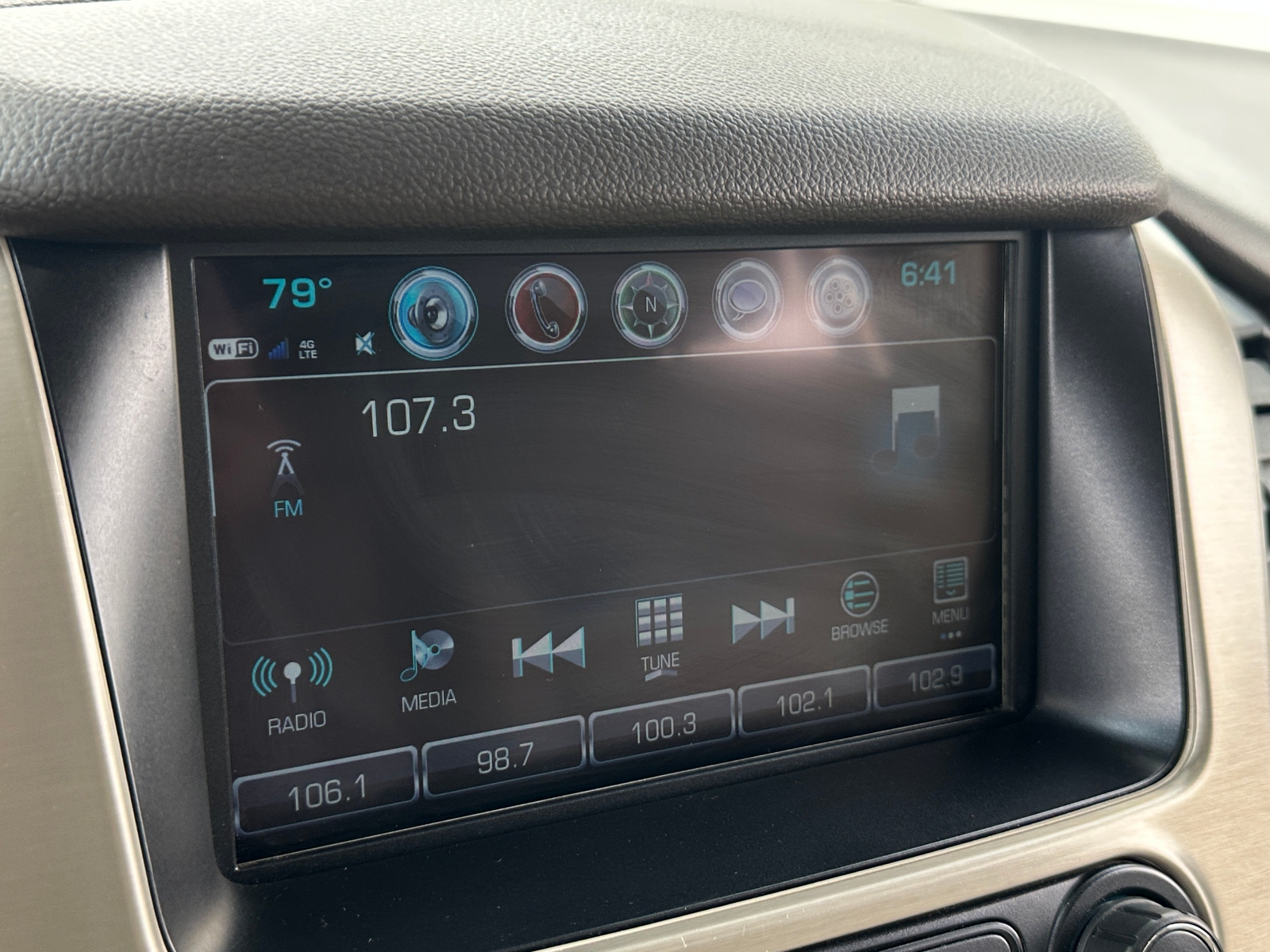 Thumbnail: 2020 GMC Yukon XL - 3