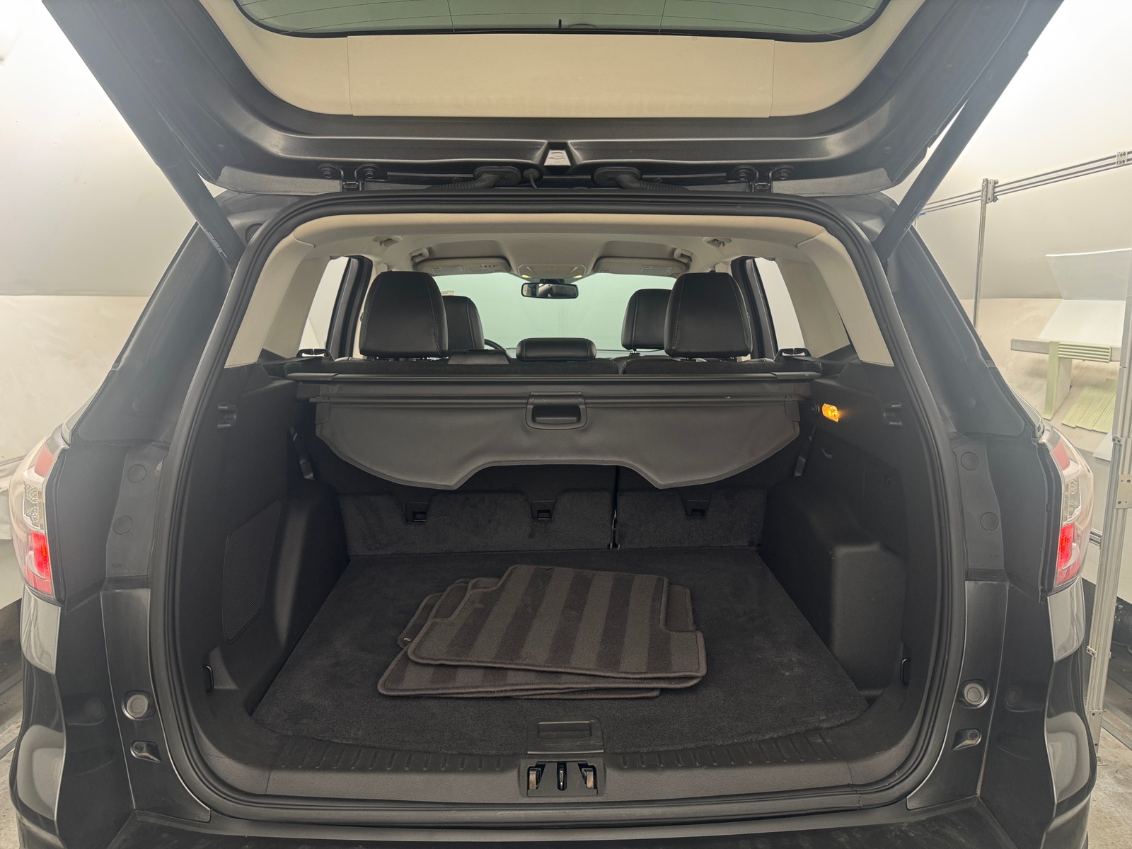 Thumbnail: 2017 Ford Escape - 6