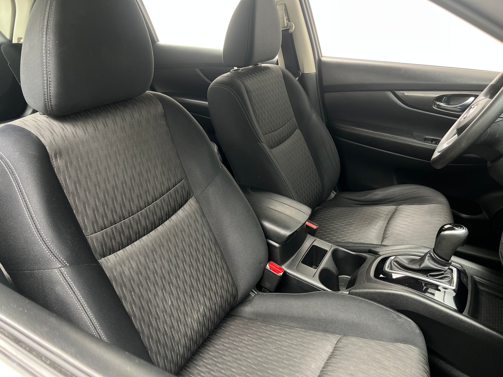 Thumbnail: 2017 Nissan Rogue - 2