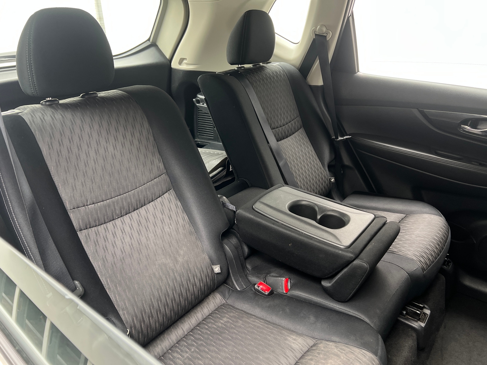 Thumbnail: 2017 Nissan Rogue - 6