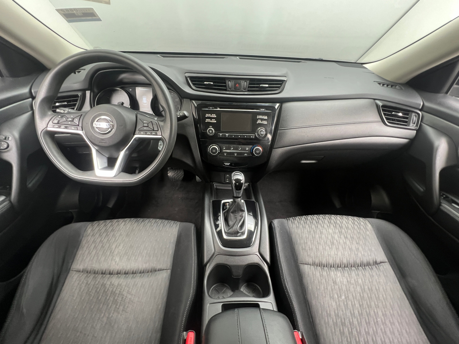 Thumbnail: 2017 Nissan Rogue - 3