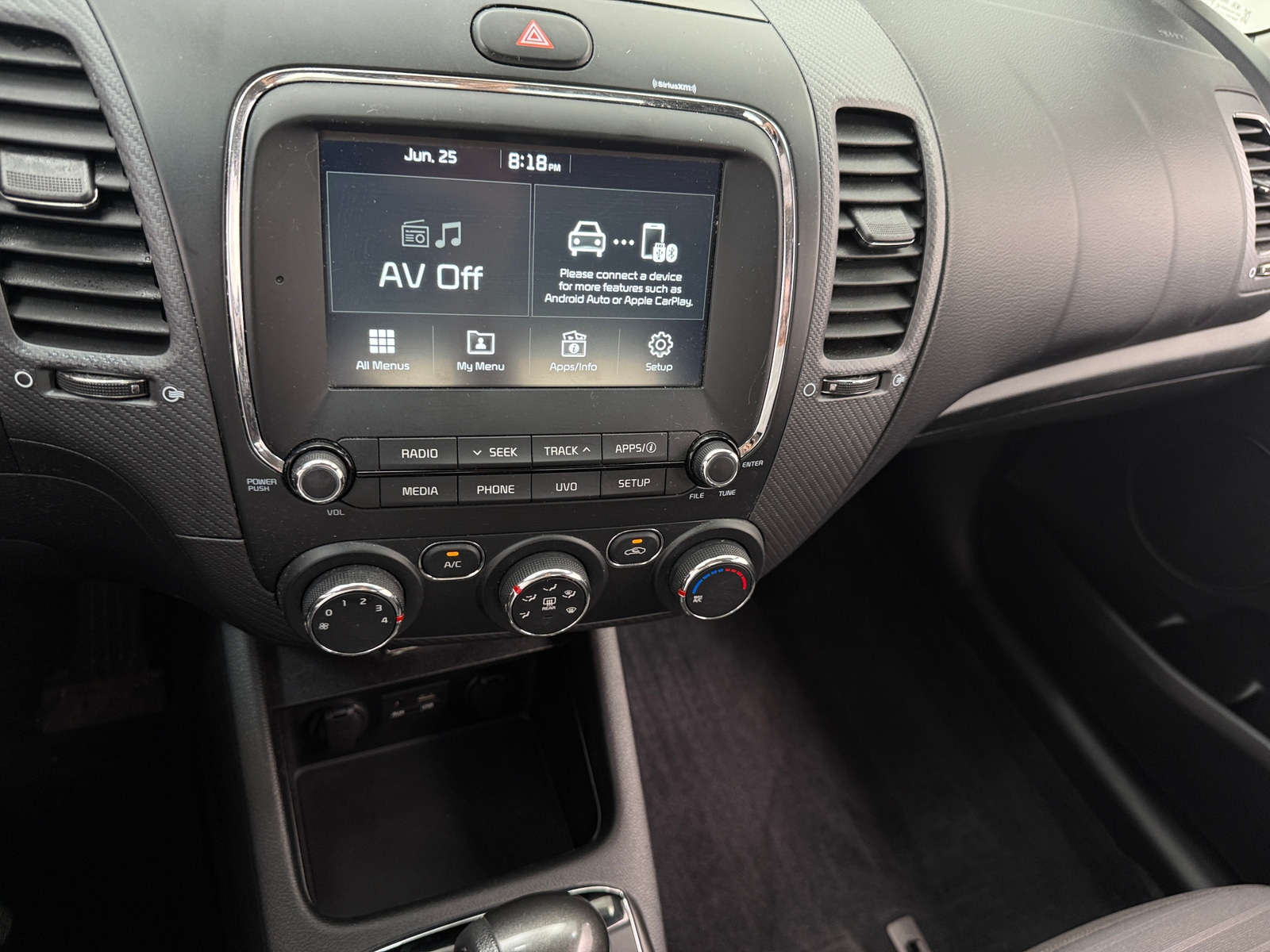 Thumbnail: 2018 Kia Forte - 4