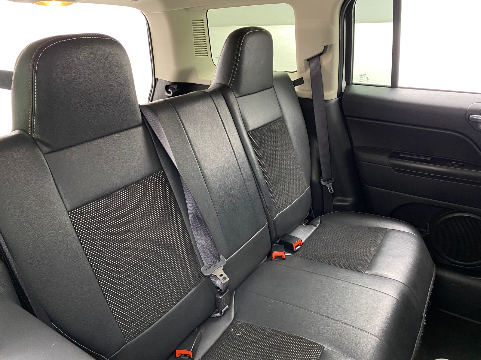 Thumbnail: 2017 Jeep Patriot - 6