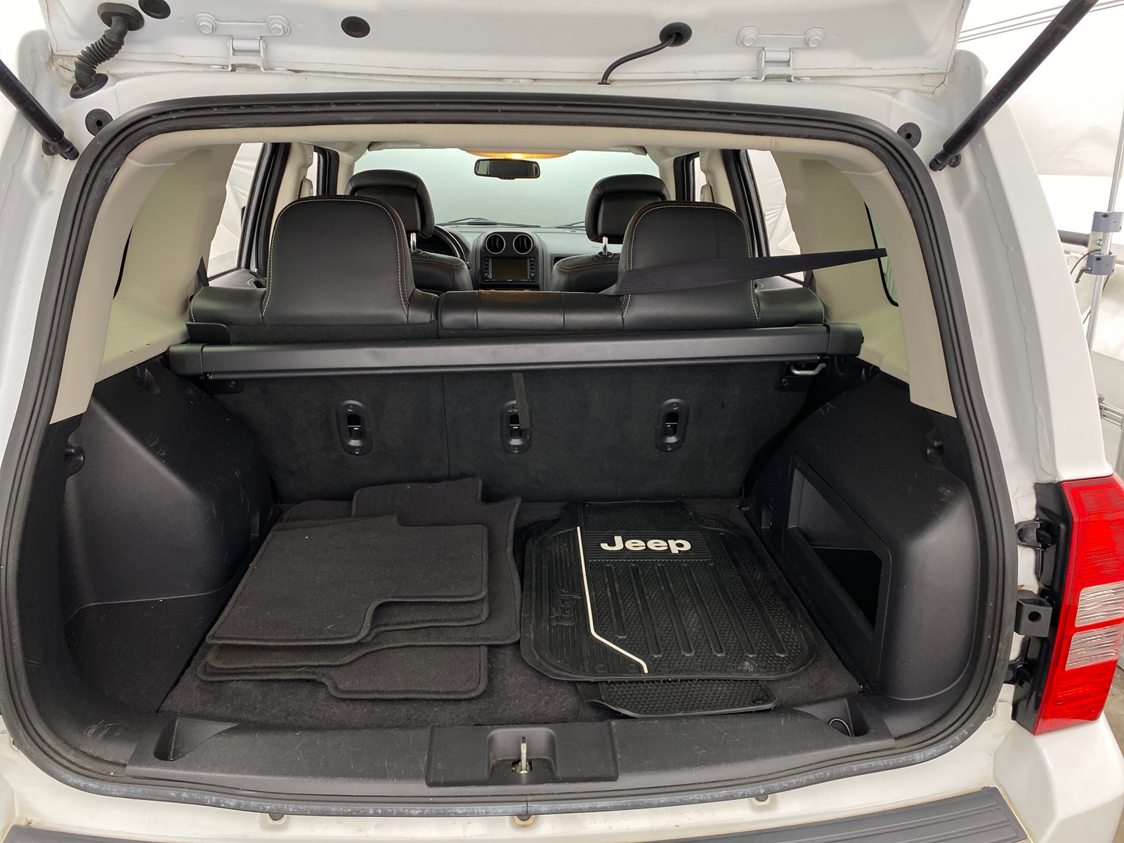 Thumbnail: 2017 Jeep Patriot - 7