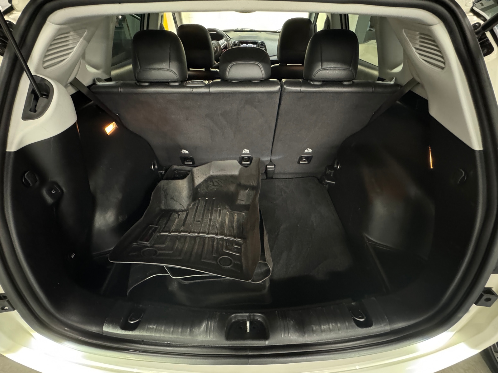 Thumbnail: 2019 Jeep Compass - 6