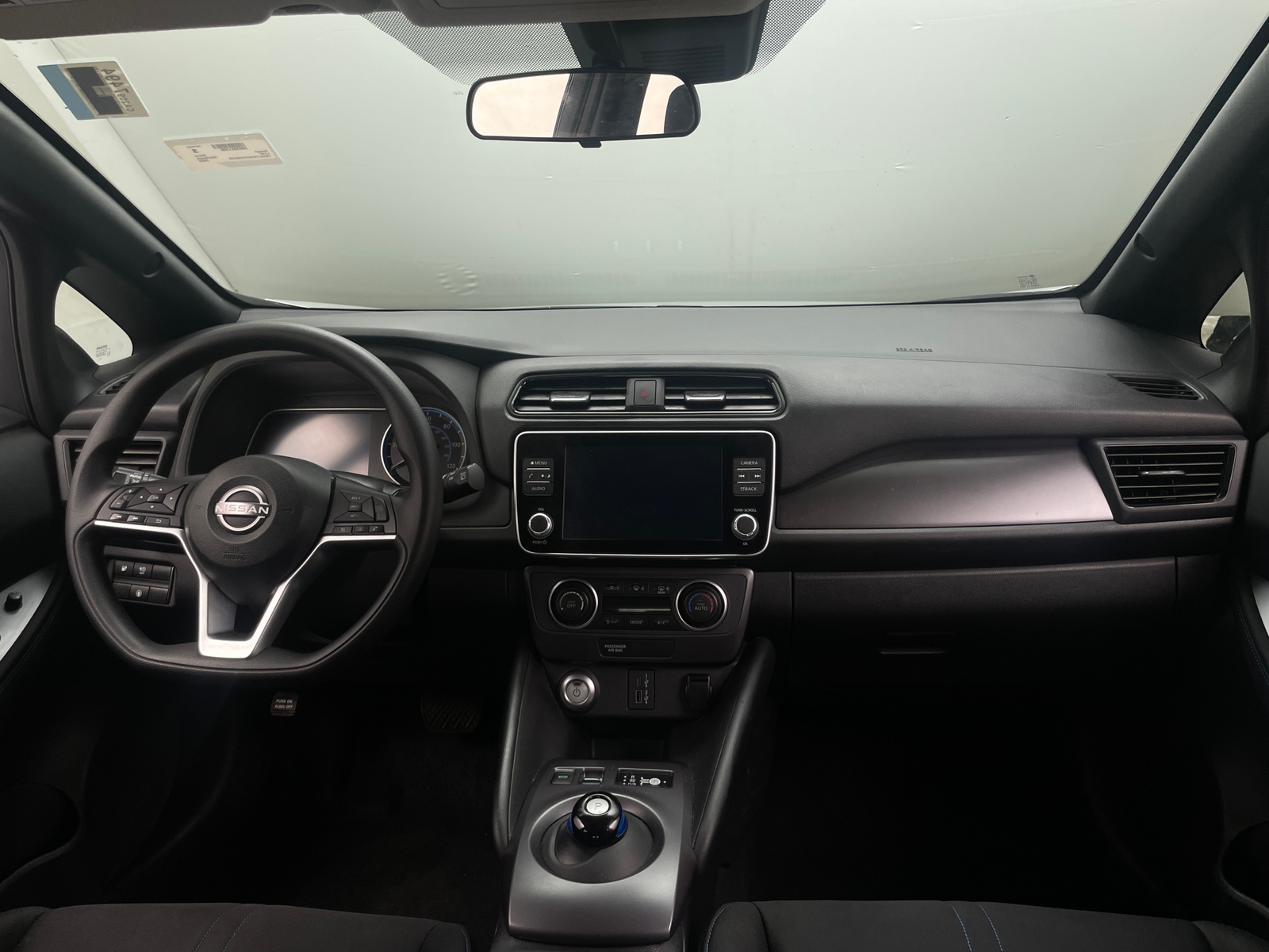 Thumbnail: 2023 Nissan Leaf - 3