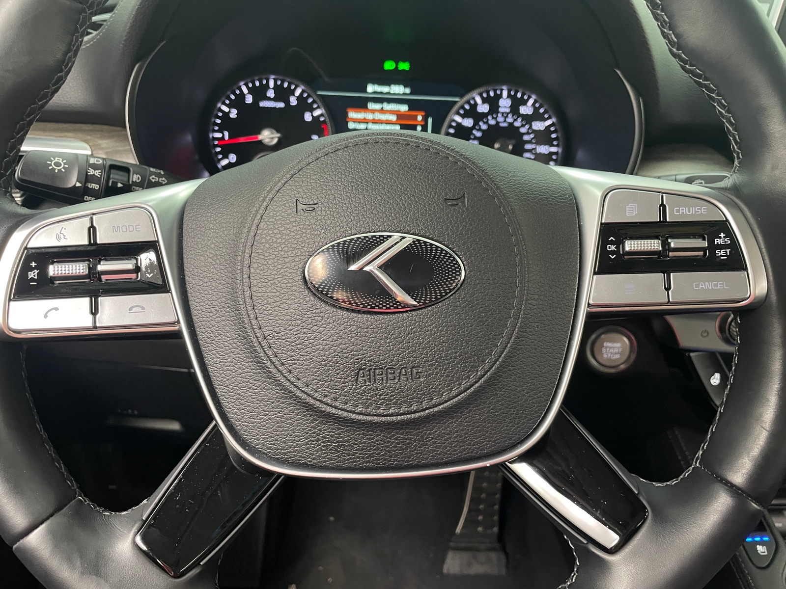 Thumbnail: 2020 Kia Telluride - 4