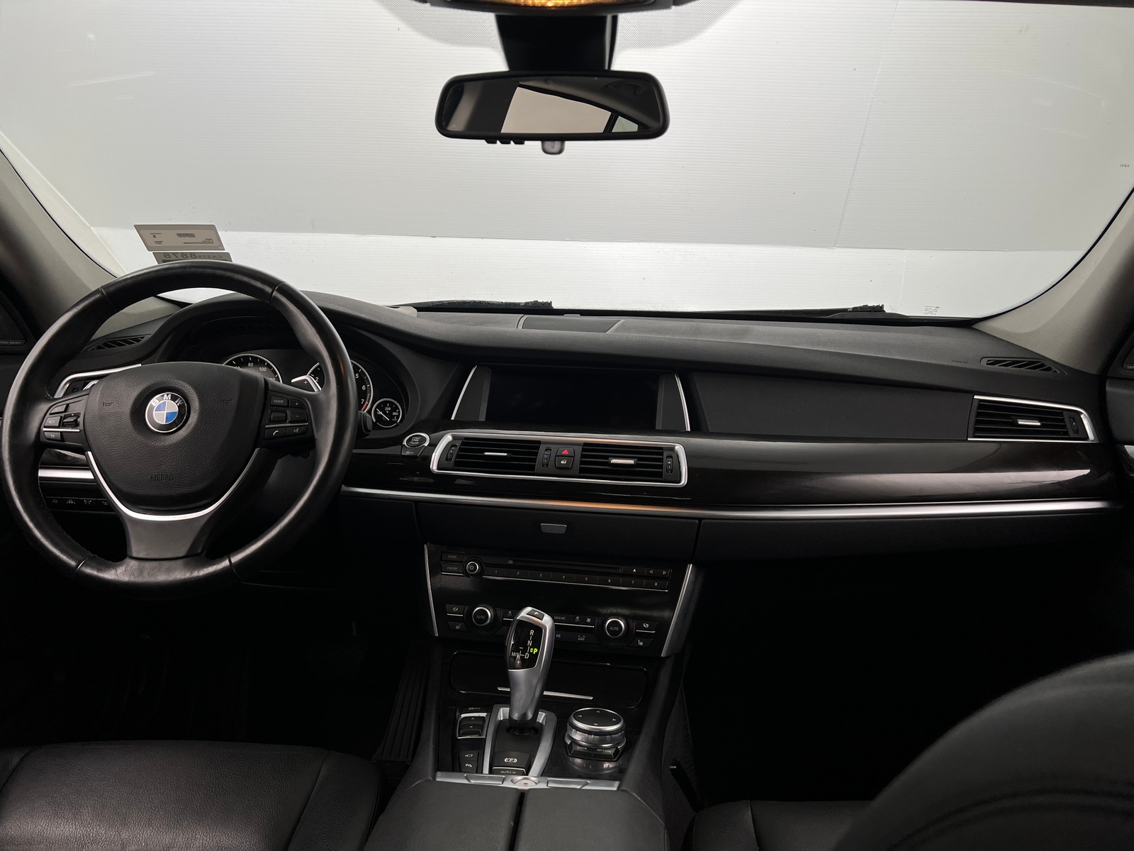 Thumbnail: 2017 BMW 5 Series - 2