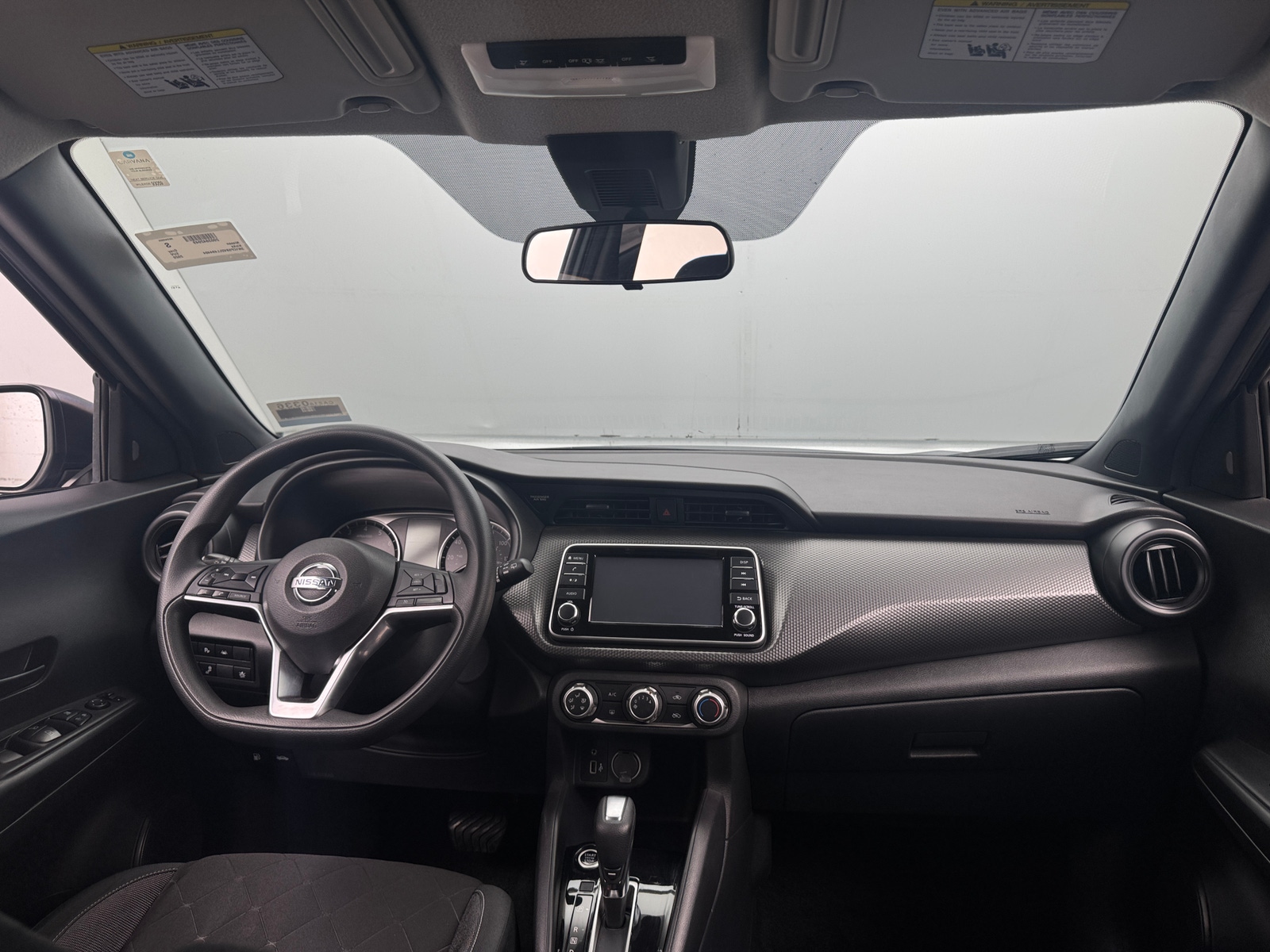 Thumbnail: 2020 Nissan Kicks - 3