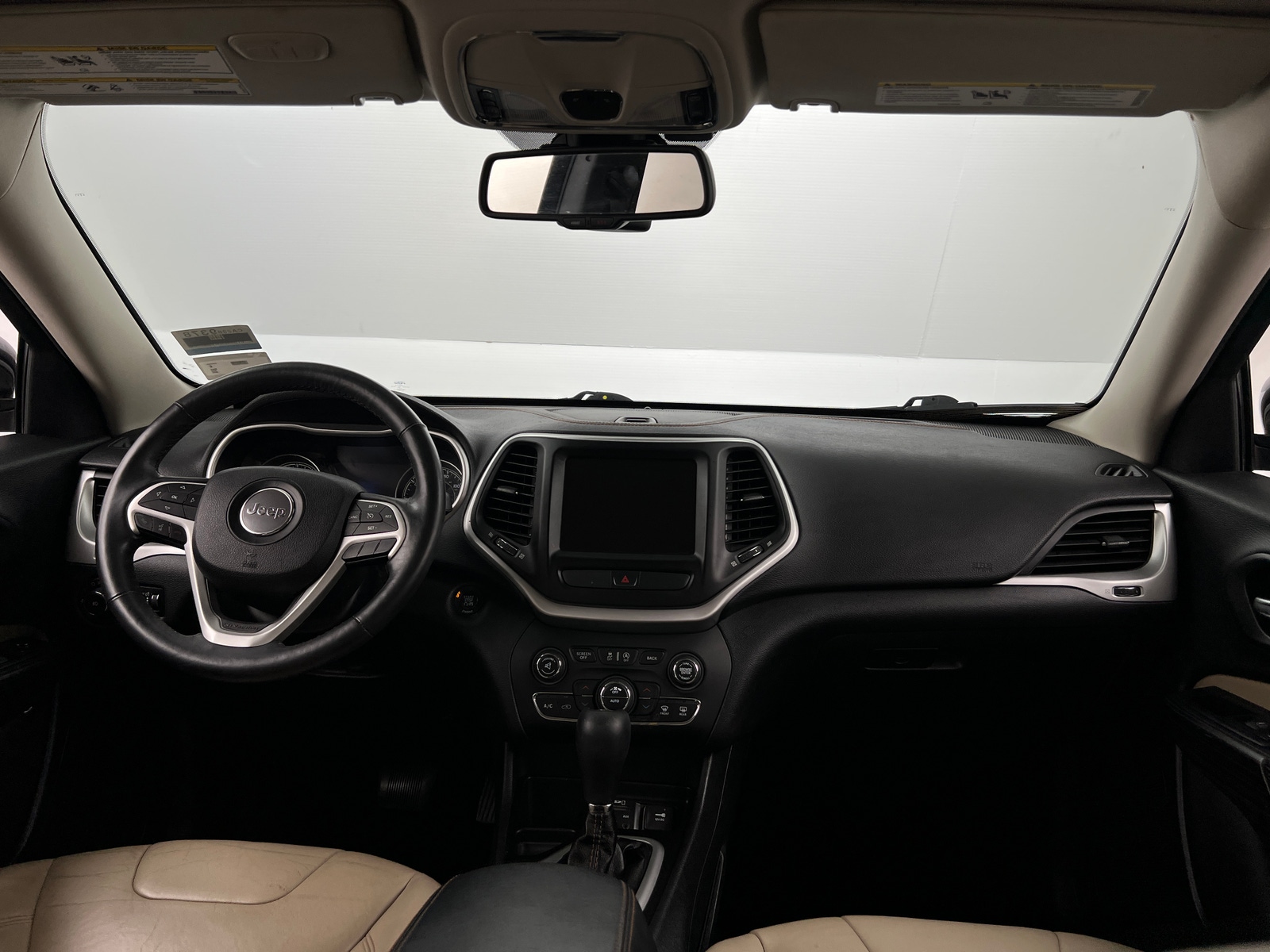 Thumbnail: 2015 Jeep Cherokee - 2
