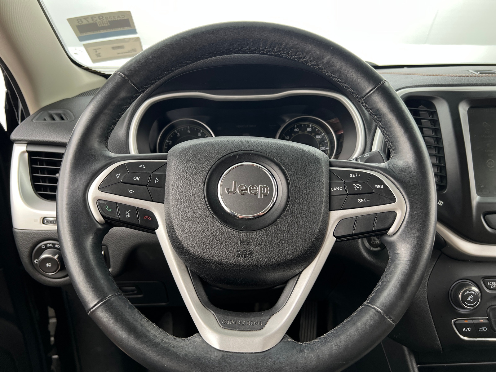 Thumbnail: 2015 Jeep Cherokee - 4
