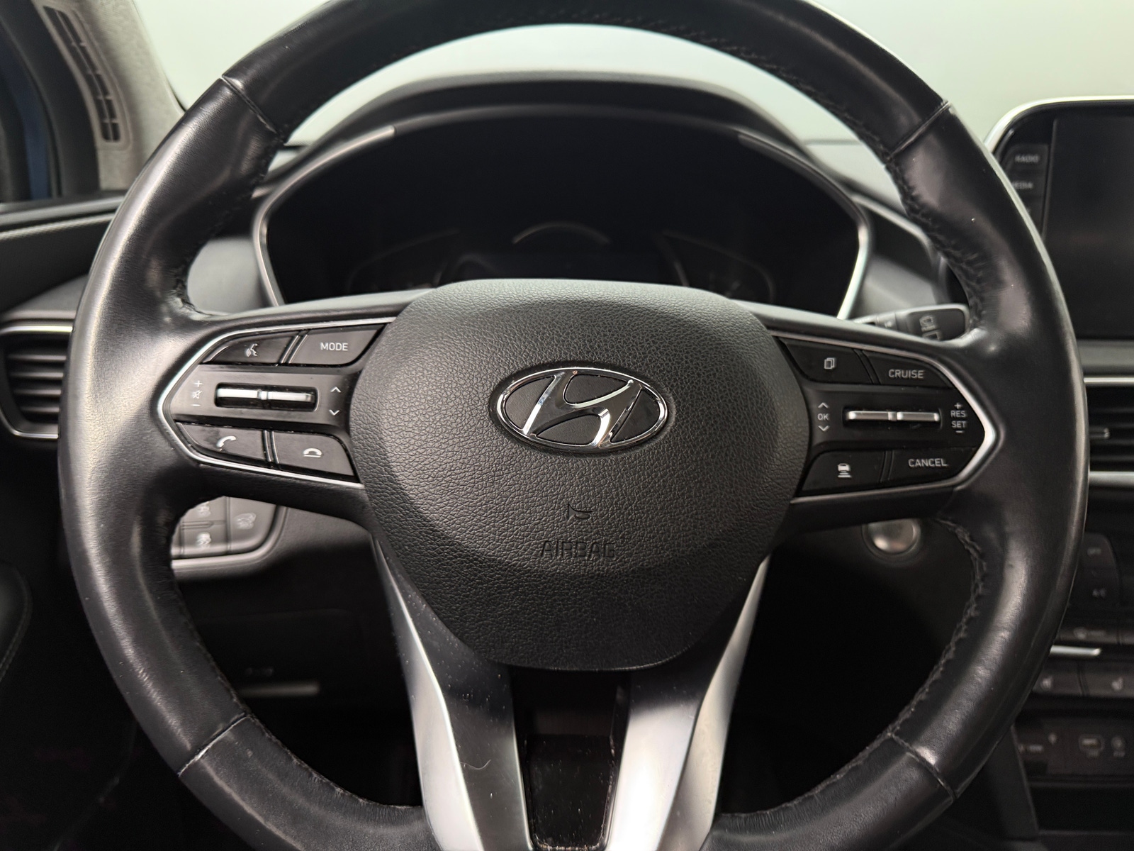 Thumbnail: 2019 Hyundai Santa Fe - 4