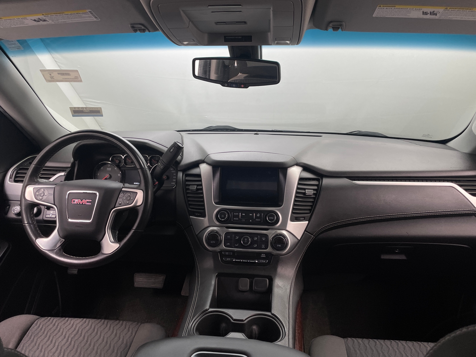 Thumbnail: 2018 GMC Yukon - 3