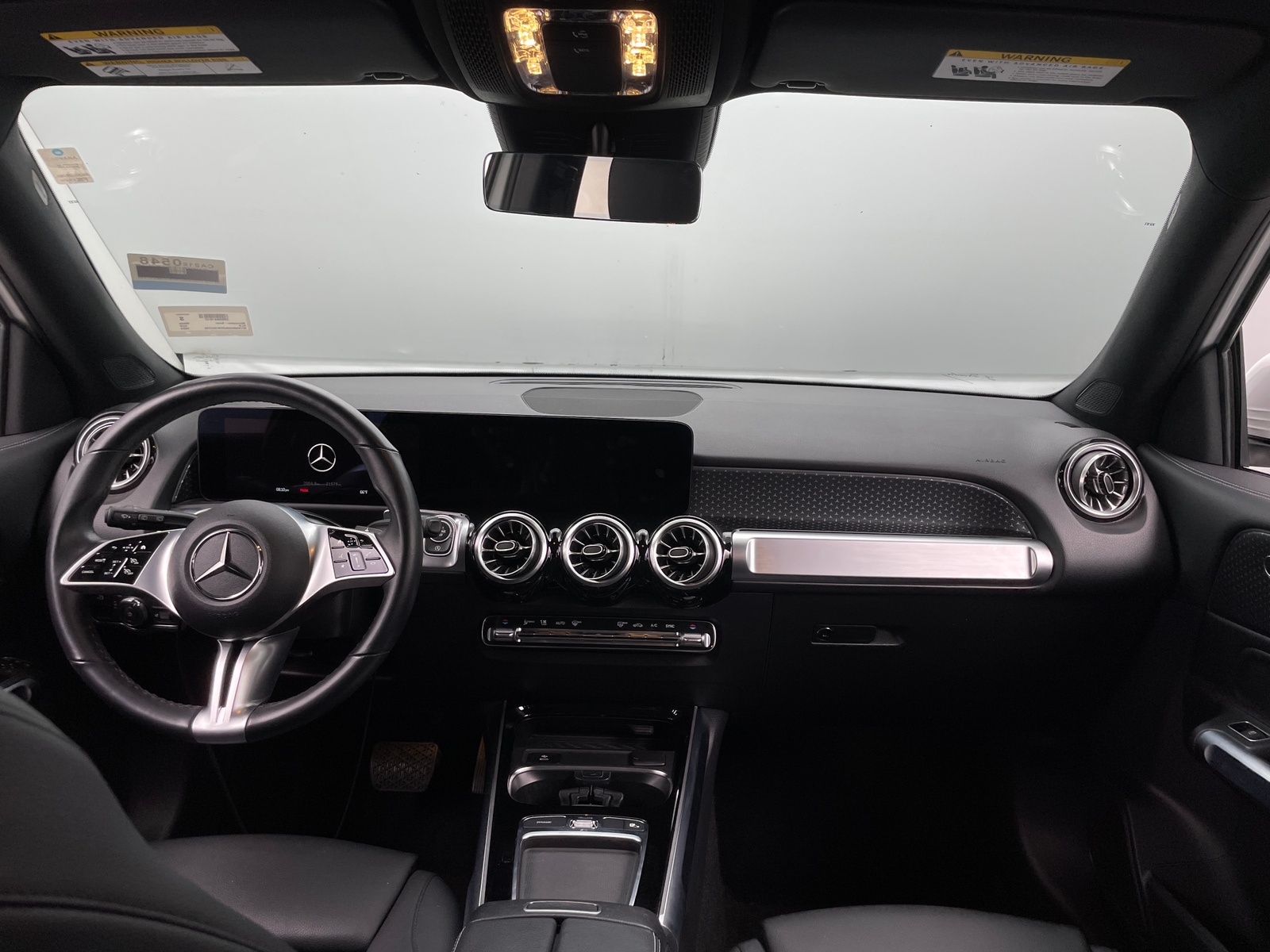 Thumbnail: 2024 Mercedes-Benz GLB - 3