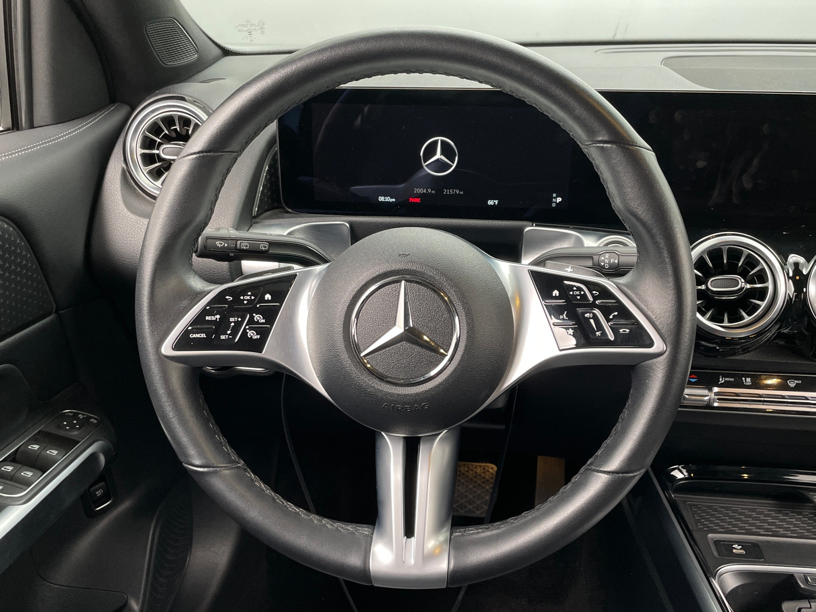 Thumbnail: 2024 Mercedes-Benz GLB - 5