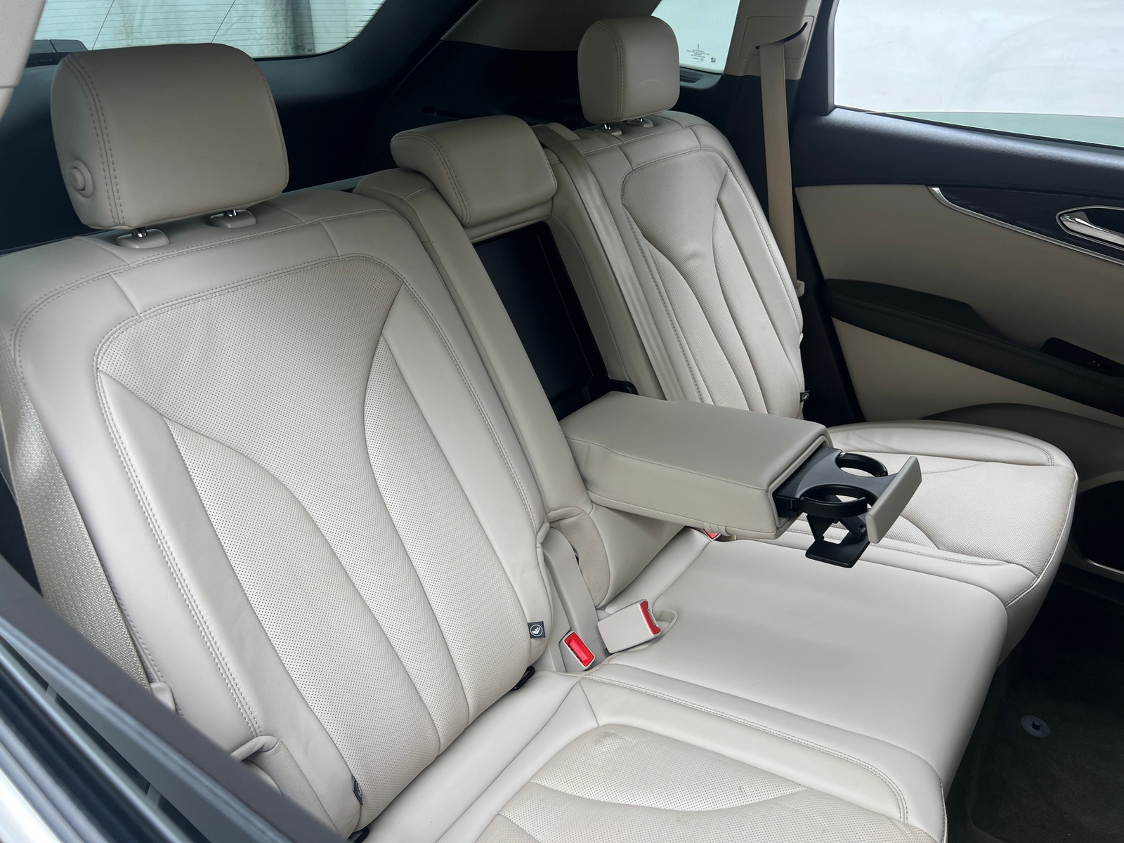 Thumbnail: 2019 Lincoln Nautilus - 5