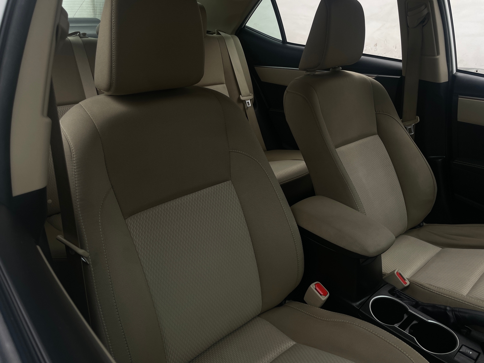 Thumbnail: 2016 Toyota Corolla - 2
