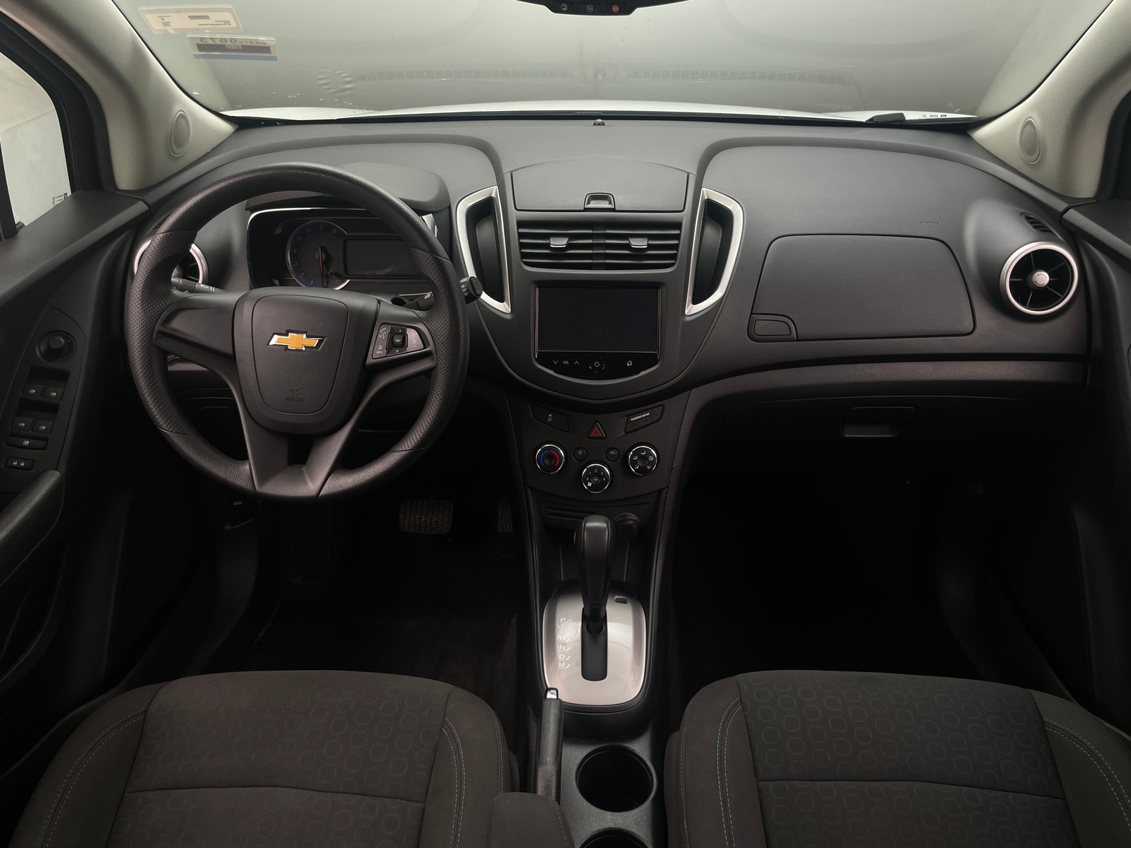 Thumbnail: 2016 Chevrolet Trax - 3