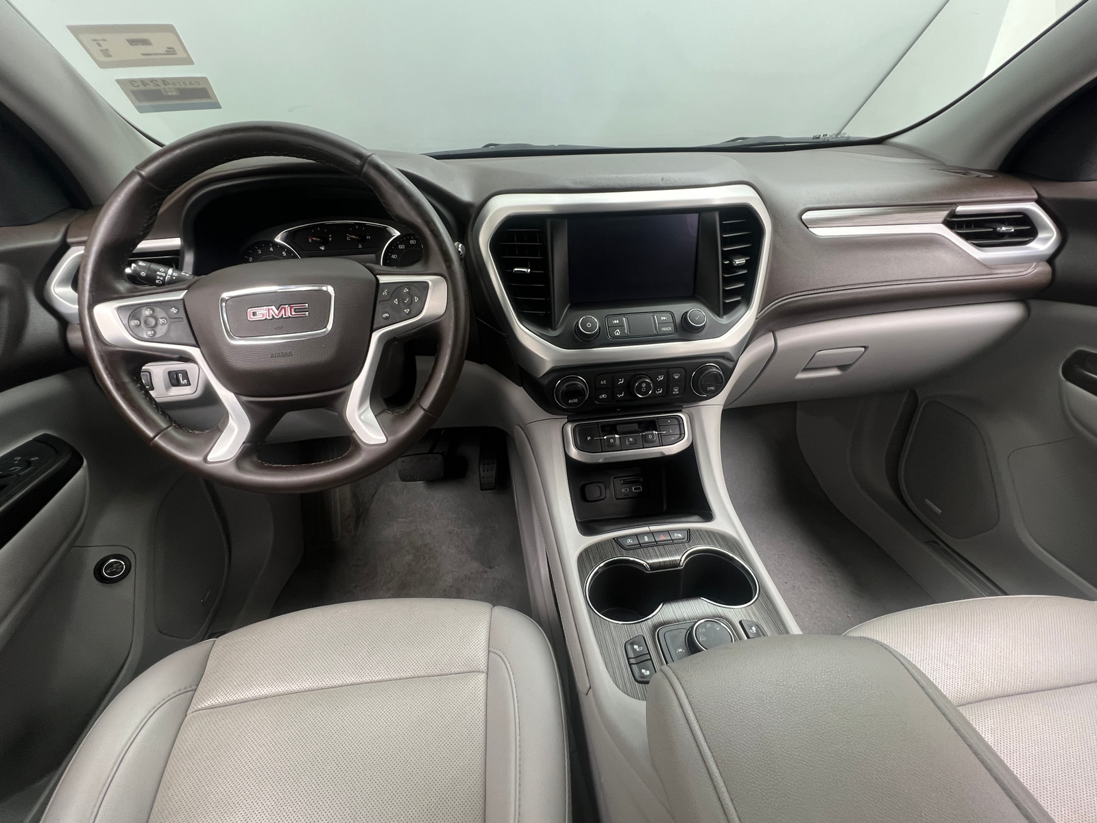 Thumbnail: 2023 GMC Acadia - 2