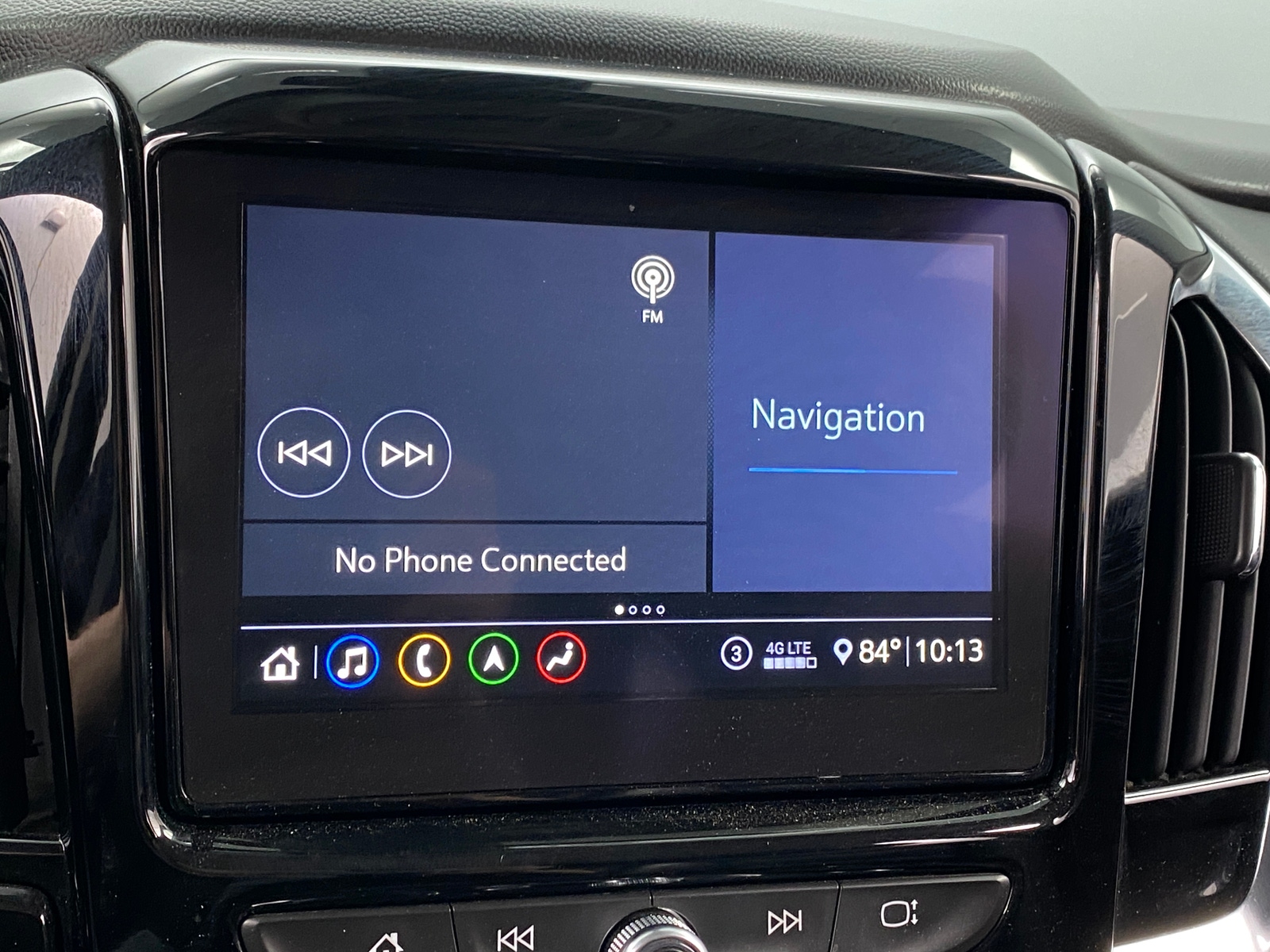 Thumbnail: 2021 Chevrolet Traverse - 3