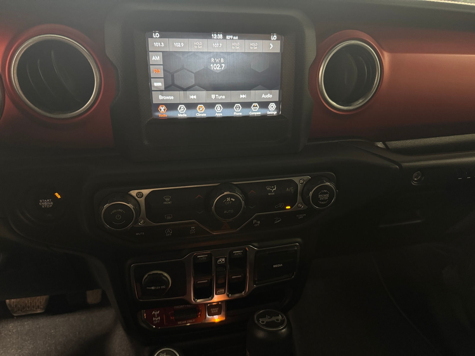 Thumbnail: 2018 Jeep Wrangler - 4